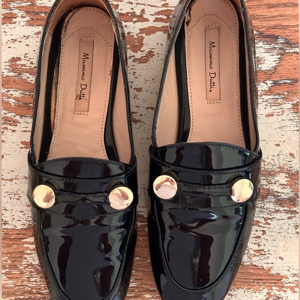 Massimo Dutti Shiny Black Loafers with Gold Details